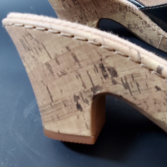 BOC Born Black Leather Flower Heel Mule Cork - Picture 4 of 11